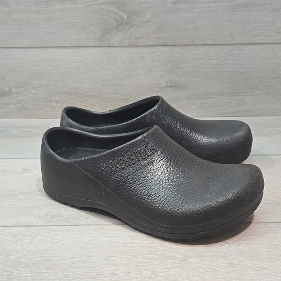 Birkenstock Shoes - Birkenstock Women Black Clogs Outdoor Shoes Sz W9 M7